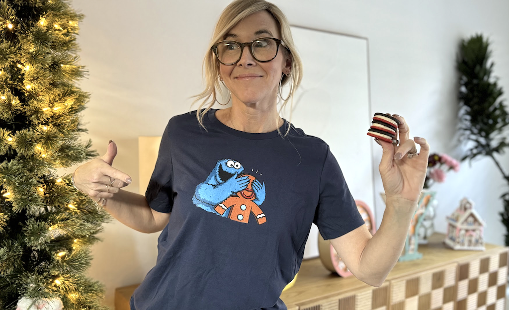 FIVE Graphic Tees Just $29 Shipped – Only $5.80 Each!