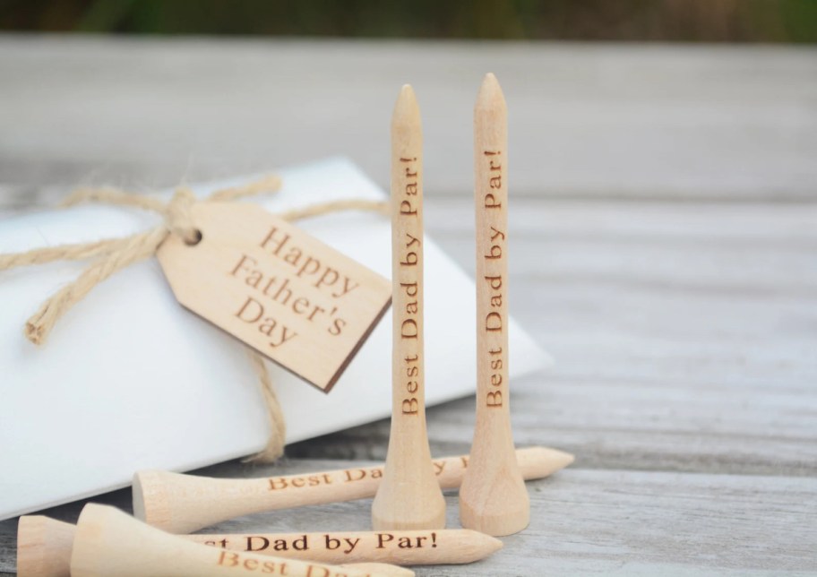 best dad by par wood golf tees with happy fathers day tag